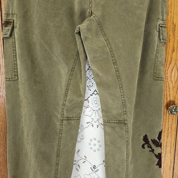 Sundance Remembered Dreams Embroidered Cargo Pants - Picture 9 of 13